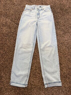 American Eagle Outfitters Light Wash Boyfriend Jeans